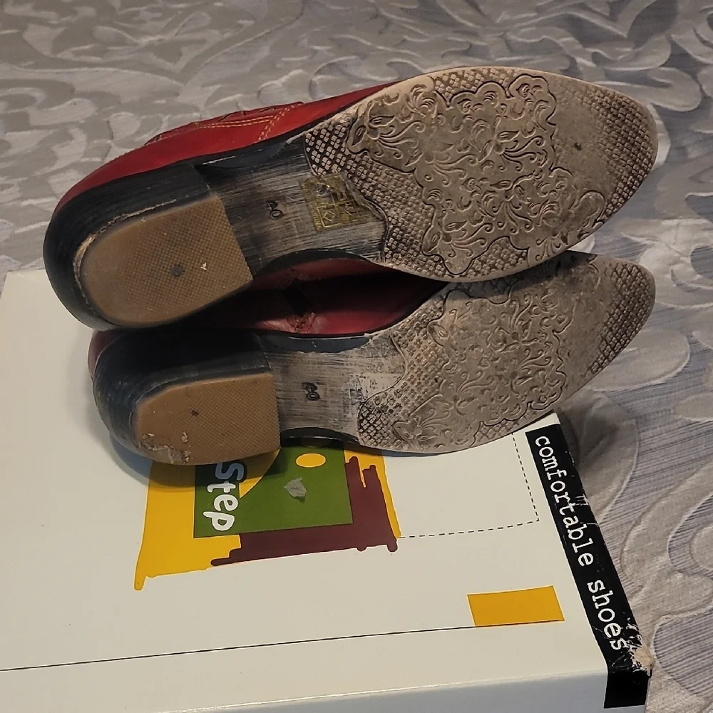 Spring Step Red Floral Heeled Boots - Picture 2 of 6